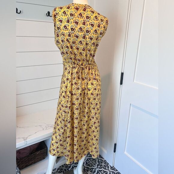 Bloggers favorites yellow floral dress - Picture 6 of 9